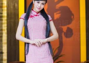爱蜜社 – 下载莉娜lena的短裙合集，快来看看她如何把短裙穿出新花样！