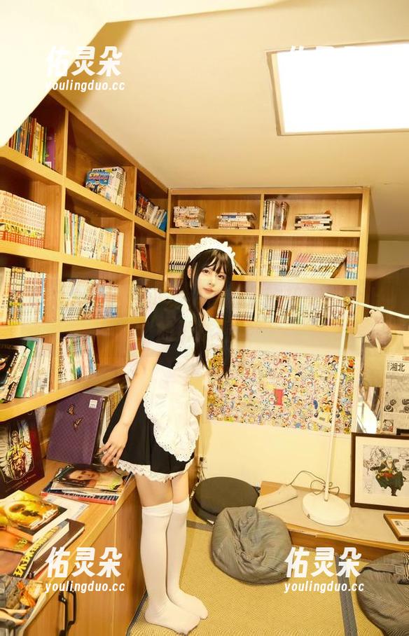 白莉爱吃巧克力 私拍合集里的小舞,白莉爱吃巧克力脸上的那抹温柔