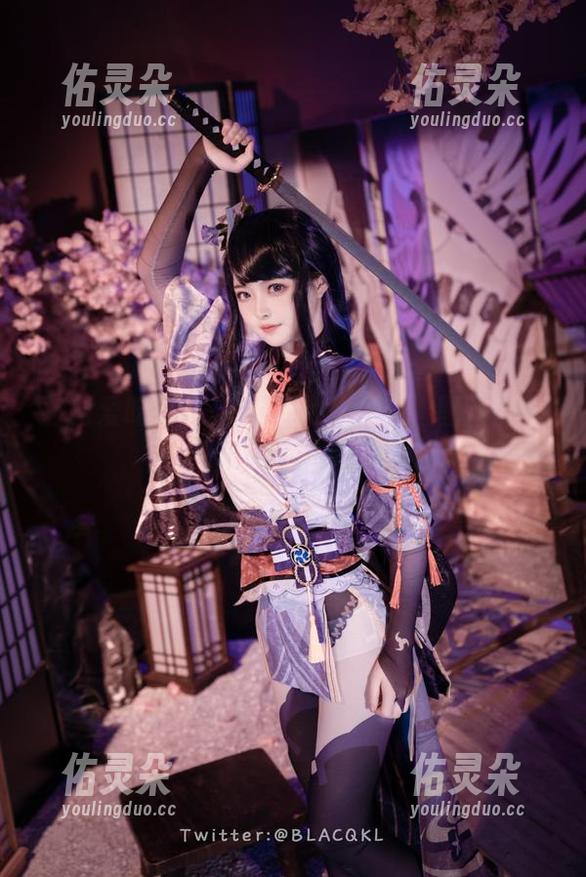 白莉爱吃巧克力的香奈乎合集，图片里藏着多少未解之谜？
