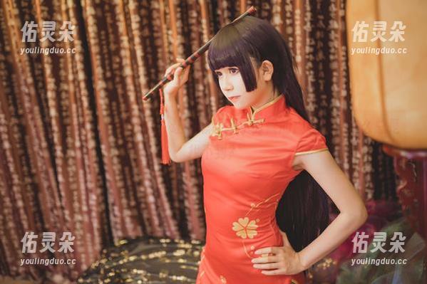 白金Saki的红裙作品，让我想起了小时候的捉迷藏，怎么总是找不到？