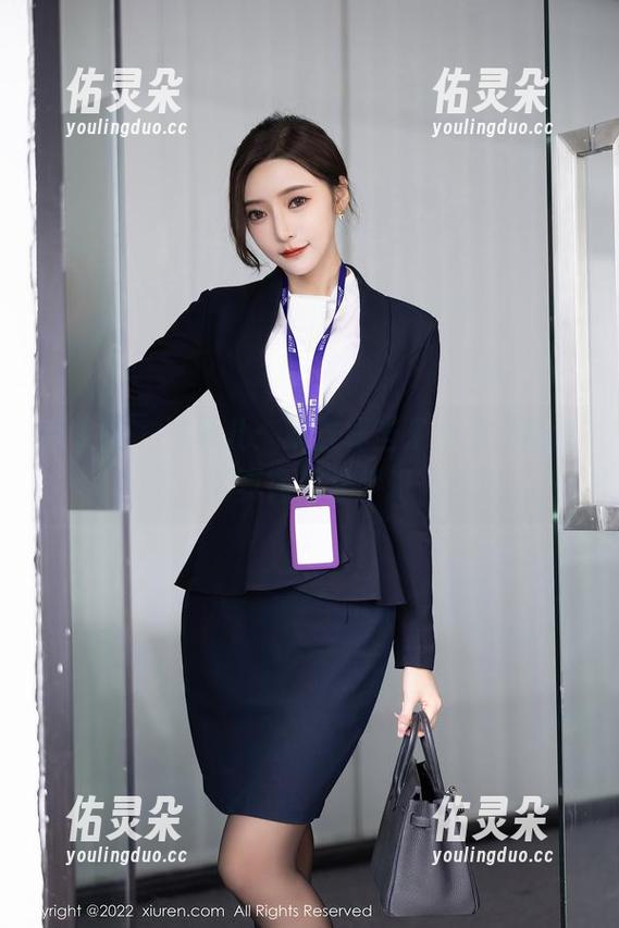 秀人网 - 凌希儿：就这样当了女王，高清写真简直是梦幻