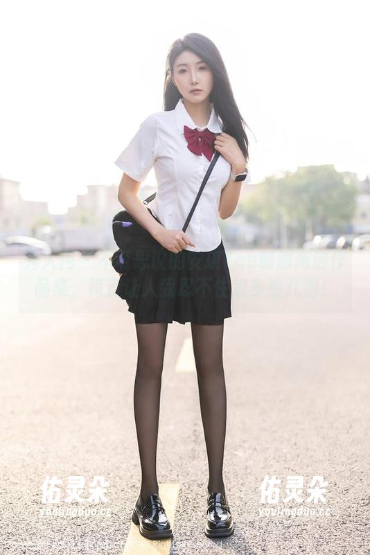秀人网-安琪Yee 秀人网 - 不可思议的安琪Yee制服高清作品集,简直让人我忍不住想多看几遍!