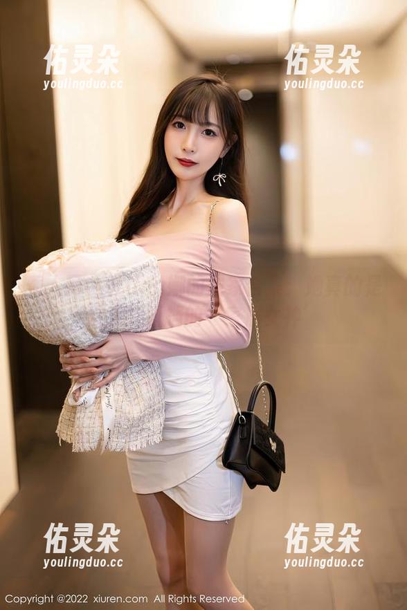 秀人网-尤Una娜 秀人网 - 尤Una娜的居家合集:她真的是没人能抵挡的‘家居女神’