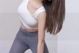 秀人网 – 图包里的和服瞬间拉高了我的审美水平，是小逗逗你真有一手！