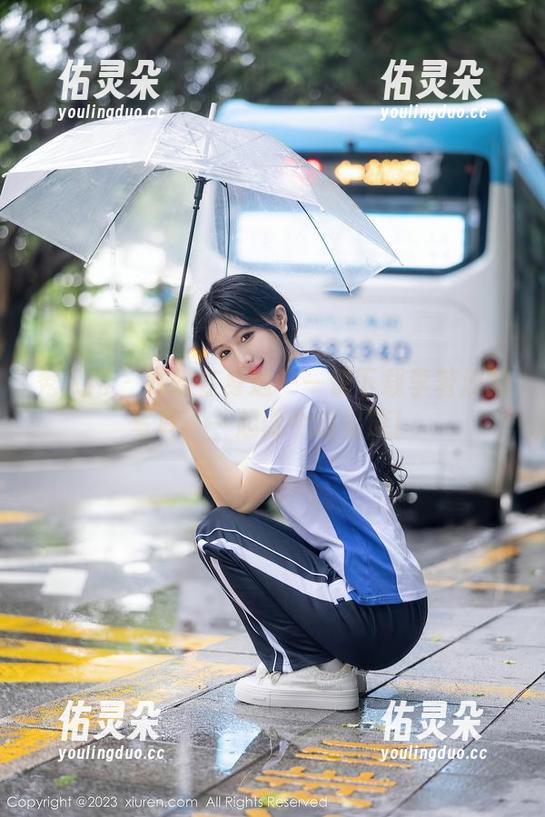 秀人网 - 妹妹在身边——快下载李若汐的写真，一起做个追星族！