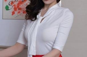 秀人网 – 在杨晨晨的性感红裙套图中，谁还记得什么叫克制？