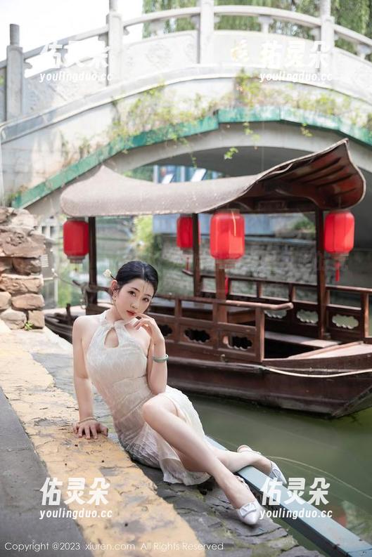 秀人网-蕾蕾醒了没 秀人网 - 蕾蕾醒了没的温柔,图包里的无圣光真的是给了我一记重击!
