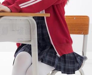 紧急企划 – 谁说小恶魔不能可爱？小婕的写真里满是惊喜！