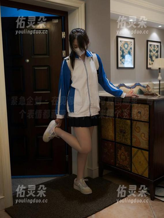 紧急企划-见希 紧急企划 - 在见希的御姐写真图册里,每个表情都藏着故事,快来探个究竟!