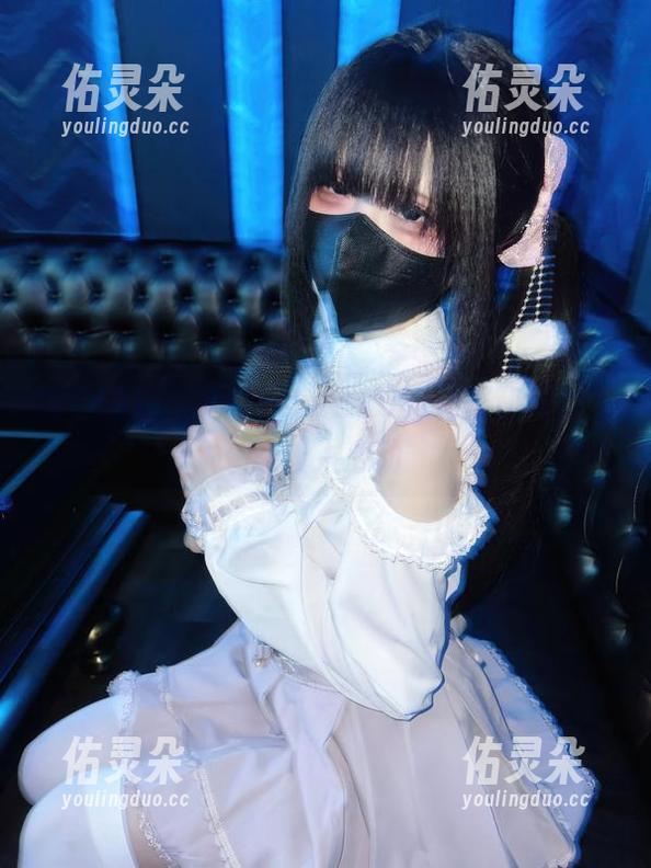 细节满分，纸悦Etsu_ko的礼服和福利图集让人心动