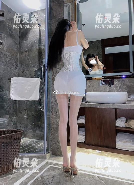脸红Dearie 微密圈 - 体会脸红Dearie的私房魅力,视图合集让你心跳加速!