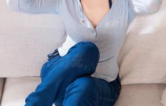 跟随花铃Hana，免费体验蕾姆居家服的慵懒时光，真香！