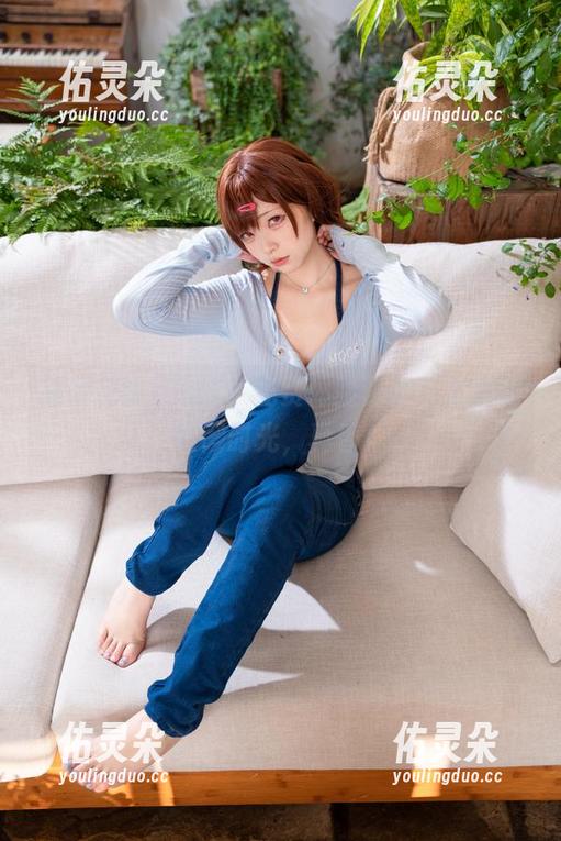 跟随花铃Hana，免费体验蕾姆居家服的慵懒时光，真香！