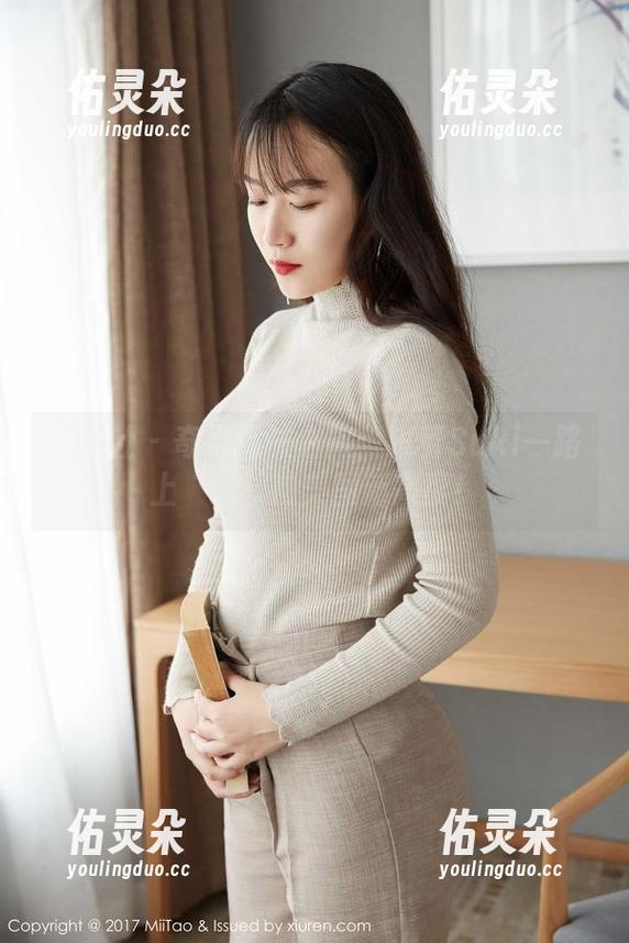 蜜桃社-Suki 蜜桃社 - 奇幻棉袜之旅:跟着Suki一路上“滑”向美图新高度!