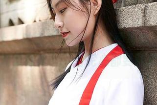 蜜桃社 – 咕噜Sweet的温柔写真，简直是“温柔暴击”，看完心都要融化了。