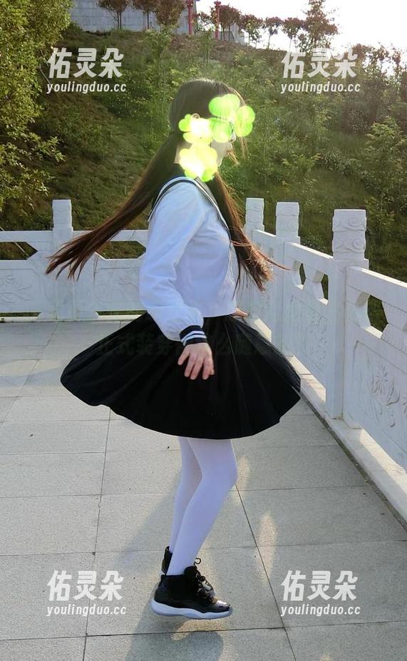 下载西尔酱的职业装，想知道她是怎么把正式装穿得这么随意的？