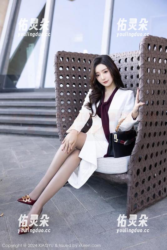 语画界-雅雯 语画界 - 美腿界的扛把子!雅雯图包大揭秘,分享给追求完美腿型的你!