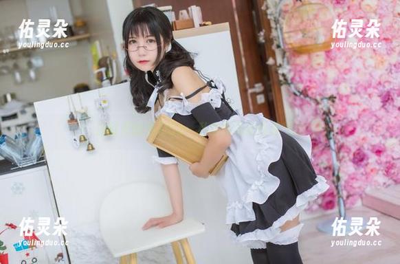 逐月Su 浴缸里的逐月Su:私房作品的性感气息