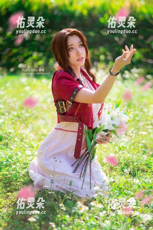 雨波HaneAme以美图捉住夏日：幻想与现实的微妙交织