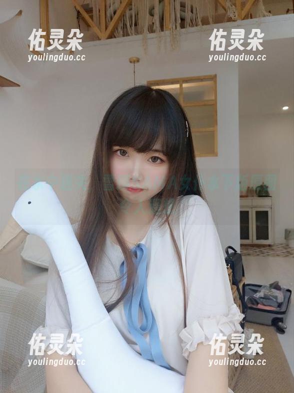 雪琪SAMA 在水中迷失,雪琪SAMA女仆水下版原图令人遐想