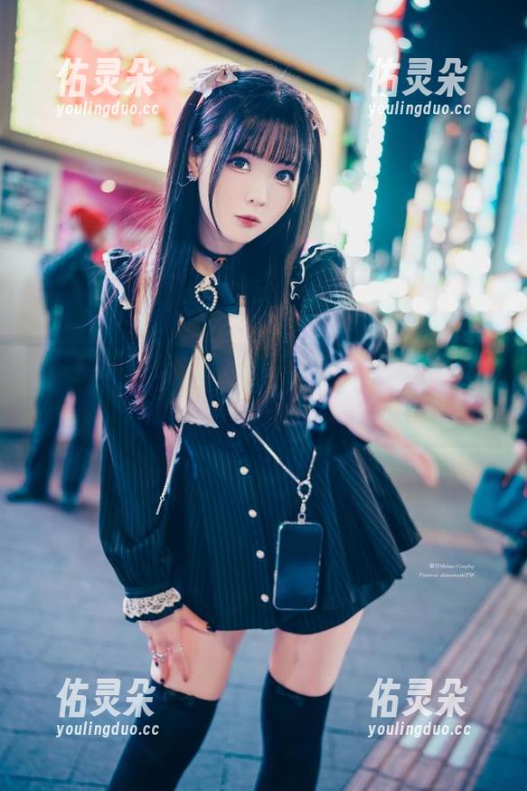 霜月shimo 霜月shimo与泳池的暧昧瞬间,美图更新了,你准备好了吗?