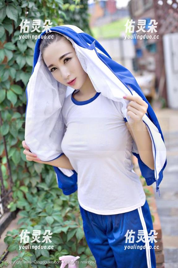 青豆客 - 子纯儿Annie全集：在黑白的瞬间中调皮捣蛋