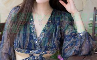魅妍社 – 赵欢颜Jessica的私拍资源：裸足的不只是性感，还有一种难以言喻的气息。